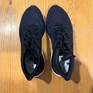 lululemon athletica women’s  Black Running Shoes size 9.5